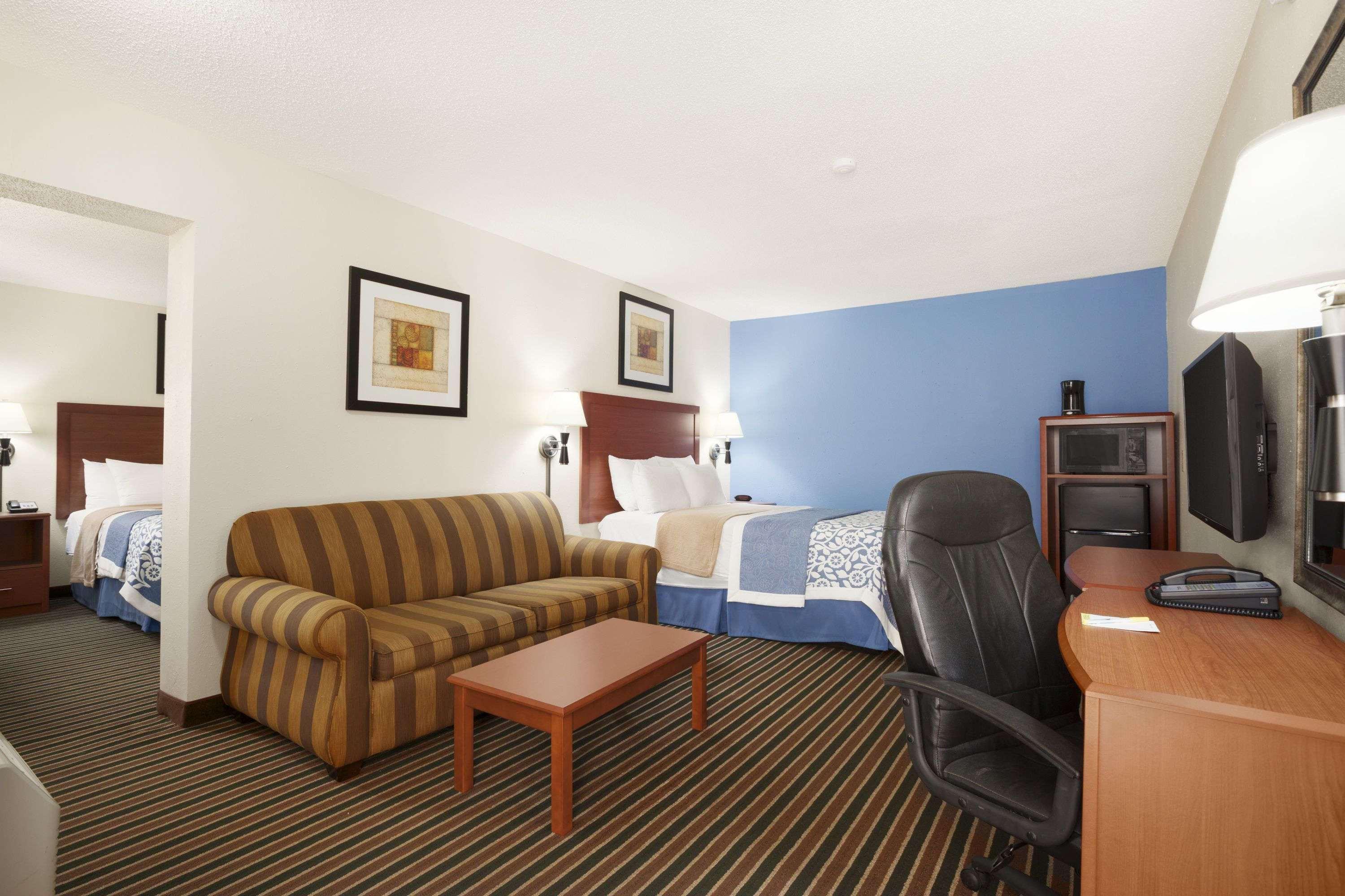 Days Inn By Wyndham Champaign/Urbana מראה חיצוני תמונה